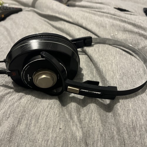 Vintage pioneer headphones - vintage, se