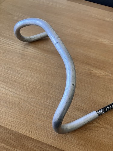 Guidon cintre vélo - piste, alu