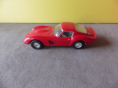Epave ferrari 250 - gto, manque