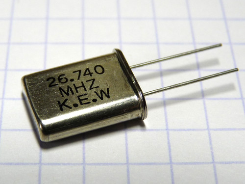 740mhz quartz crystal - 1x,