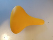 Nouveau Retro Vélos Dames Selle ,Jaune,Avec Pince ,Marque iscaselle,250x165 MM