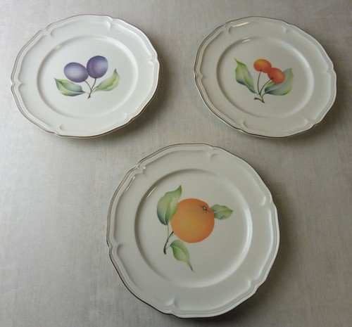 Lot assiettes à - de,