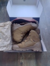 Chaussures de Combat ou de marche Haix Nepal T 44 neuves Gore-tex UK 9.5 ZT