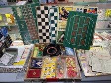 OLD GAME BOX, vintage, dadas, goose game, roulette etc complete