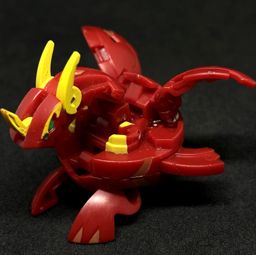 Bakugan neo dragonoid pyrus - bakugan,