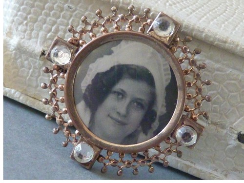 Ancienne broche porte - porte, photos