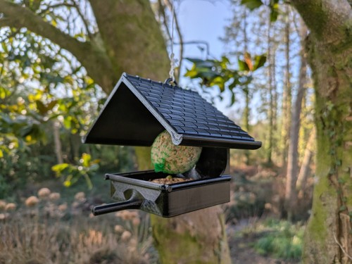 Mangeoire oiseaux la - mangeoire, de