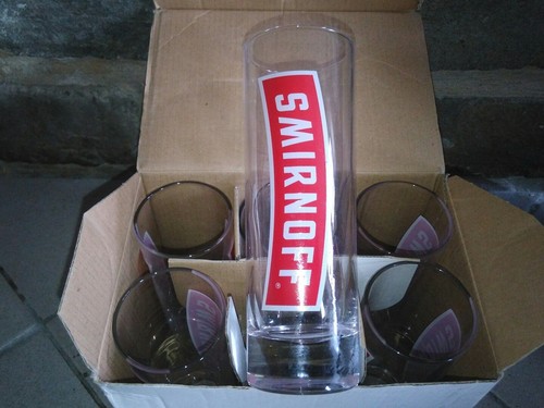 Lot verres vodka smirnoff - de,