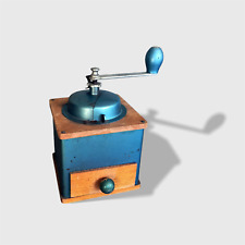 MOULIN BROYEUR A NOIX EN BOIS