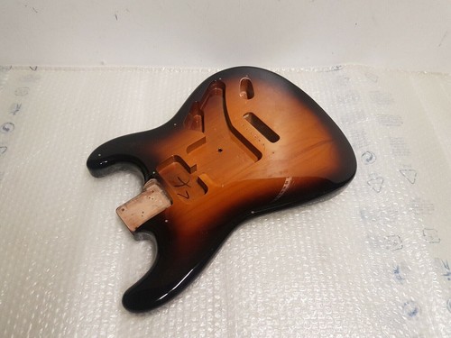 2001 squier fender strat - squier, by