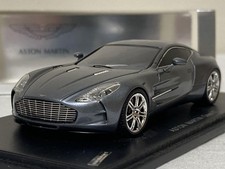 Spark Aston Martin ONE-77 Diecast 1/43 Model Car Collector Case Display