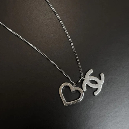 Pendentif chanel ancien cœur - ancien,