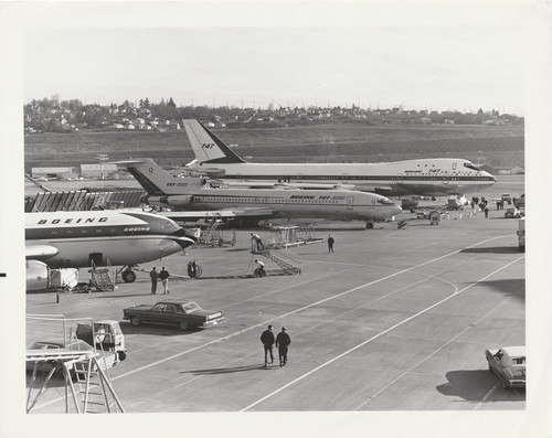Presentation boeing 727 - 727, 747