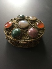 OLD JEWELRY BOX WITH 7 CABOCHONS (6*5*3 cm)