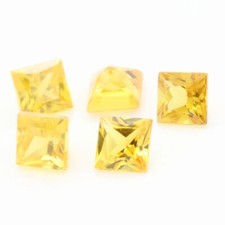 Saphir jaune . IF-VVS1. Carré