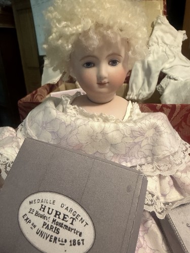 Huret reproduction doll - 12",