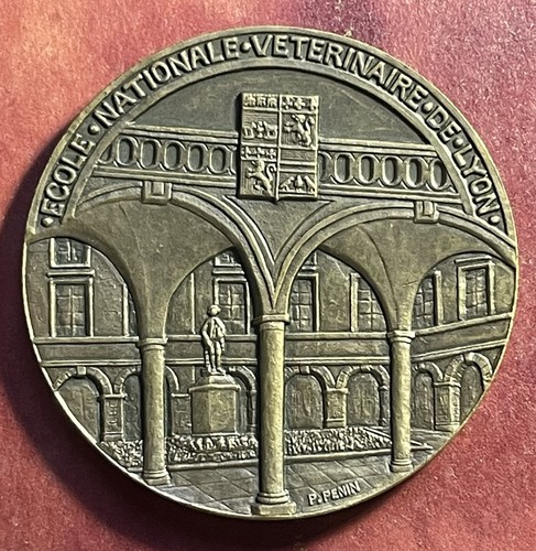 Médaille bicentenaire école