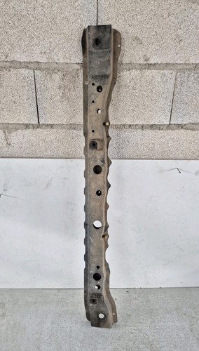 Traverse inferieure radiateur - traverse,
