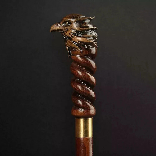 Tête aigle sculptée la - sculptée,