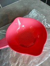 Passoire avec bec verseur