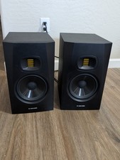 2X ADAM Audio T7V Powered