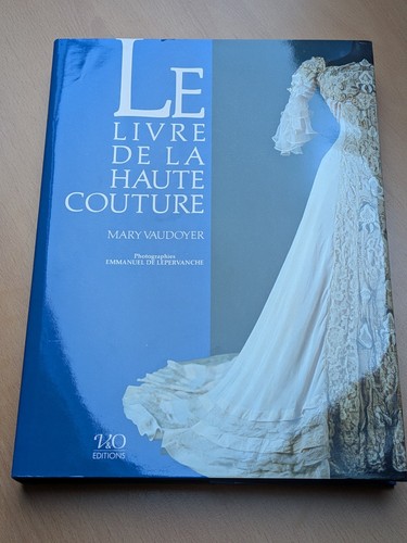 Livre haute couture - la,