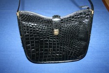 Sac à main style croco cuir