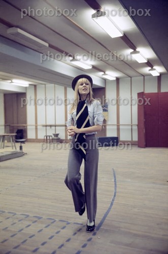 Sylvie vartan exclusive - sylvie,