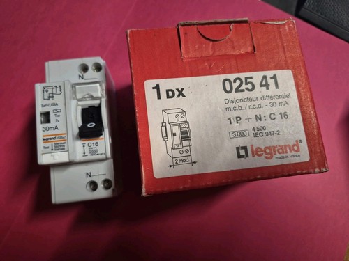 Legrand 2541 disjoncteur - legrand,