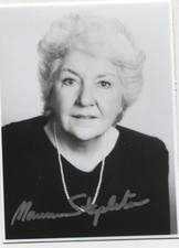 Cocoon MAUREEN STAPLETON signed AUTOGRAPH 9051