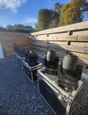 8 lyres 150W led + 4 Flight