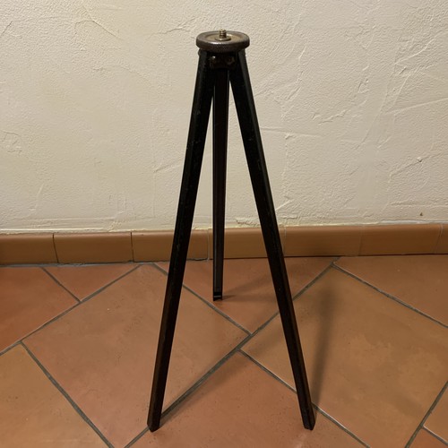 Trépied ancien pour appareil