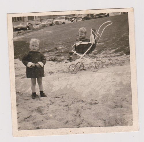 Old photo two children - photo,