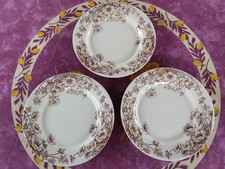 3 Assiettes Plates Porcelaine