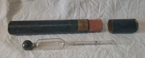 Ancien pèse lait où - pèse,