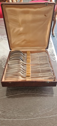 Coffret couverts métal - 24,