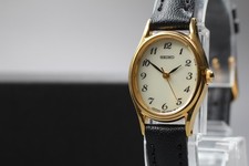 Montre femme vintage 2004 Seiko Spirit 1N01-0AW0 or ovale SGP quartz du JAPON