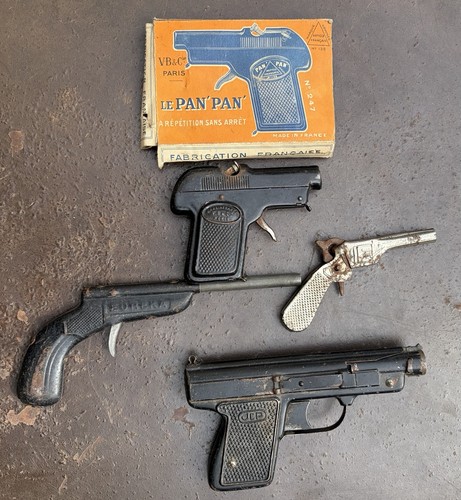 Lot jouet ancien pistolet - lot,