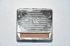 Rouleuse à cigarettes en