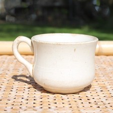 Ancienne tasse à café en