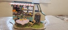miniature food truck