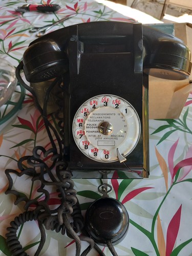 Vintage telephone mural ptt - mural,