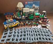 Lego Winter Village Station 10259 Complete + Holiday Train 10254