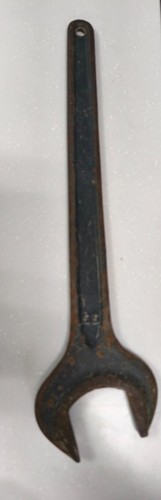 Ancienne grande cle plate - grande,