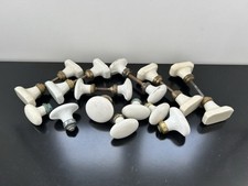 LOT DE POIGNÉES DE PORTE PORCELAINE BLANCHE ANCIENNE 