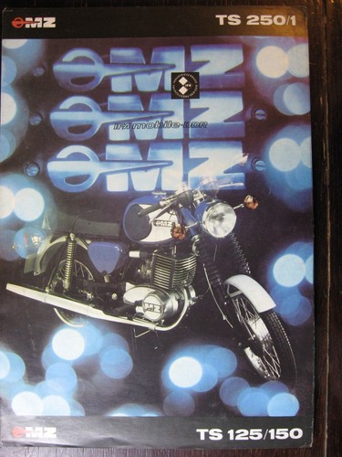 Brochure prospectus catalogue - brochure,