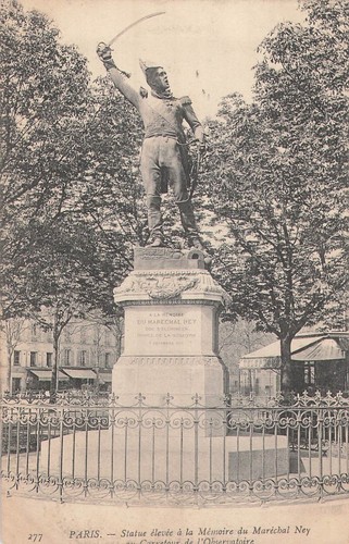 Paris statue marechal - paris,