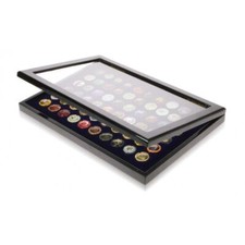 Vitrine en bois laqué pour