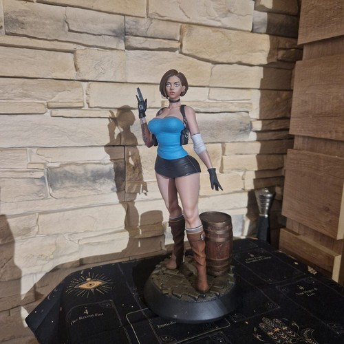 Figurine jill valentine - jill, 30cm