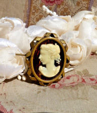 ANTIQUE FANCY METAL BROOCH decorated with a celluloid CAMEO circa 1940